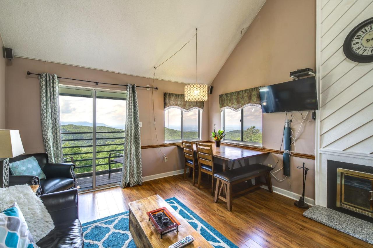 Gatlinburg Mountaintop Condo With Balcony And Views! Bagian luar foto